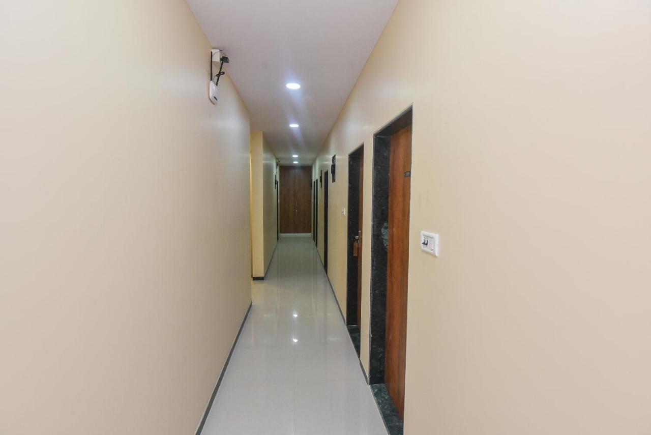 Oyo 8757 Prakash Inn Мумбай Екстериор снимка